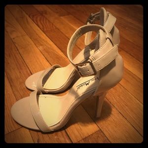 Anne Michelle Nude stiletto heels